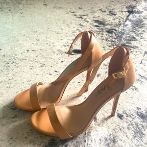 Lulu’s nude skinny heels